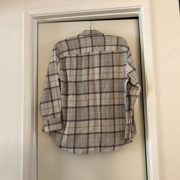 🌟LAST CALL! 100% Cotton Old Navy Checkered Blouse (Petite Medium) - Picture 3 of 5